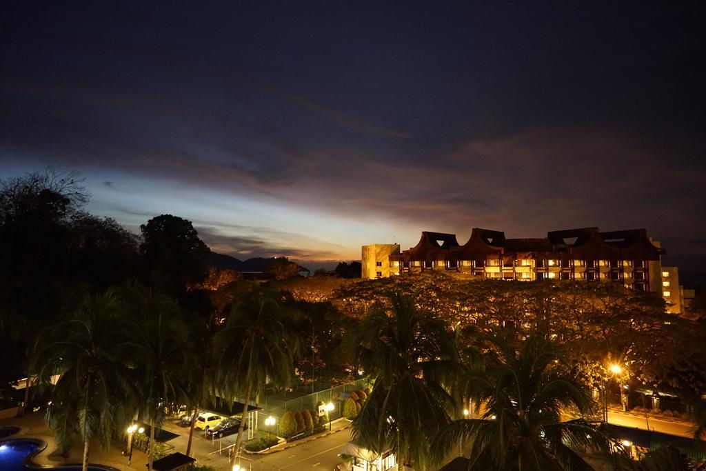 Sri Sayang By Coral Holiday Resort Batu Feringgi Ngoại thất bức ảnh